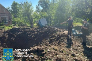 Russian missile damages house and school in Kharkiv