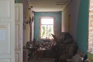 Ворожий гелікоптер з території росії обстріляв школу на Сумщині