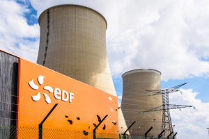 Франция национализирует компанию EDF на фоне энергетического кризиса в Европе