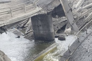 В Запорожье «устал» еще один мост между захваченными Мелитополем и Токмаком