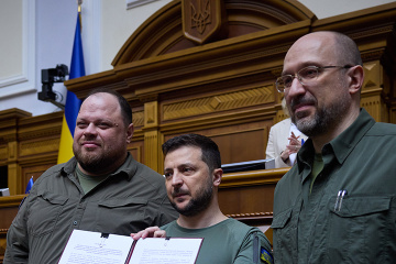 Adhesión de Ucrania a la UE: Zelensky, Stefanchuk y Shmygal firman una declaración conjunta