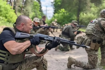 Guardia Nacional: Hay feroces combates en curso cerca de Lysychansk, pero la ciudad en sí no está rodeada