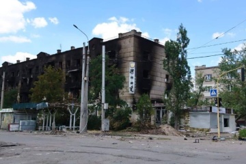 Russen zerstören Dörfer, um administrative Grenze von Region Luhansk zu erreichen - Hajdaj