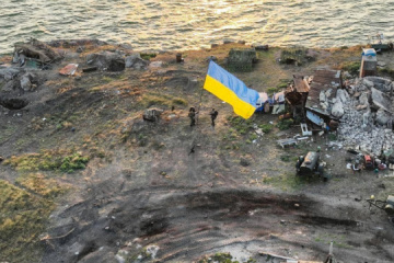Ukrainische Flaggen auf Schlangeninsel: Kräfte für Spezialoperationen geben Details bekannt