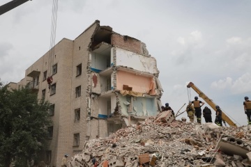 Retiran los cuerpos de 47 víctimas de los escombros en Chasiv Yar