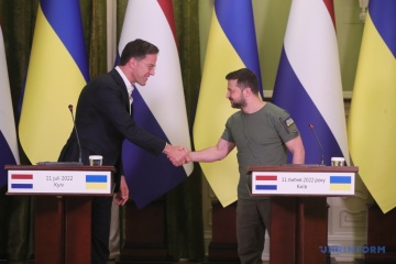 Niederlande sagen Ukraine moderne schwere Waffen zu – Rutte 