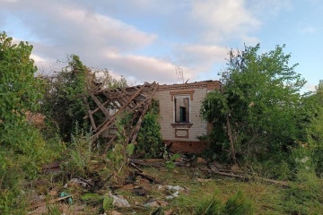 Enemy shells Sloviansk again, damages apartment buildings