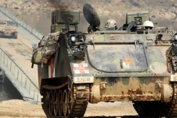 リトアニア、ウクライナへの装甲輸送車と弾薬の提供を発表