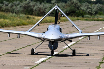 El fabricante de Bayraktar elogia las habilidades de los soldados ucranianos para operar drones turcos 