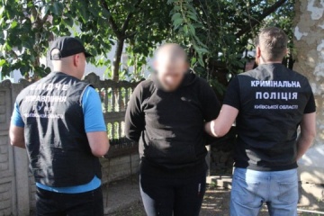 Policía: Más de cien hombres trasladados ilegalmente al extranjero por dos residentes de la región de Kyiv
