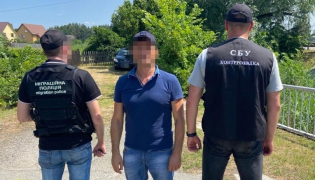 У Києві затримали росіянина, якого розшукував Інтерпол за злочини у Литві