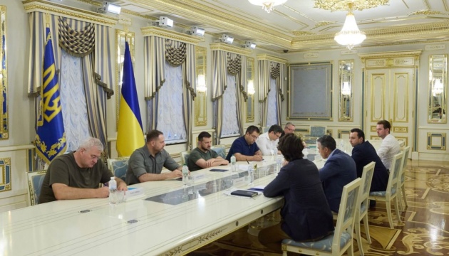 Zelensky meets with Rasmussen in Kyiv