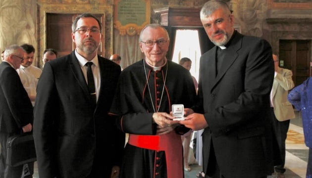 Vo Vatikáne predstavili striebornú mincu venovanú Ukrajine