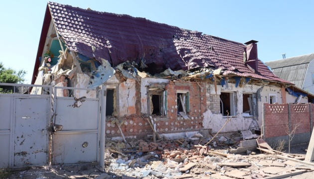 Civilian injured in Russian strikes at Derhachi, Kharkiv region