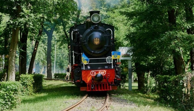 У Києві на дитячій залізниці знову курсує паровоз