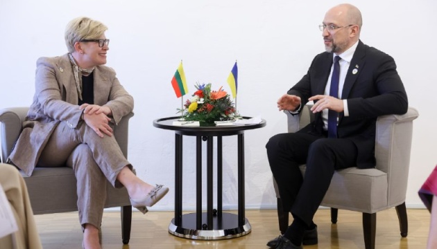 Шмыгаль обсудил с Премьером Литвы увеличение экспорта урожая