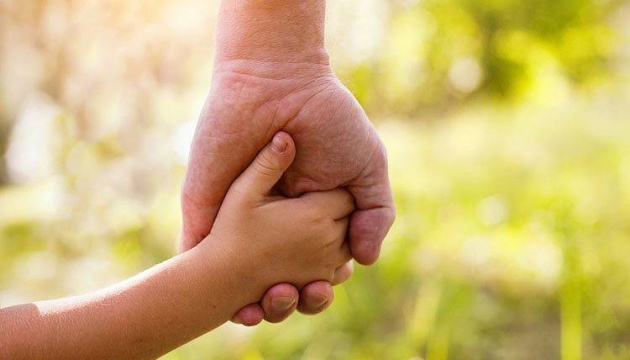 ЮНІСЕФ запускає психологічні консультації для дітей та батьків