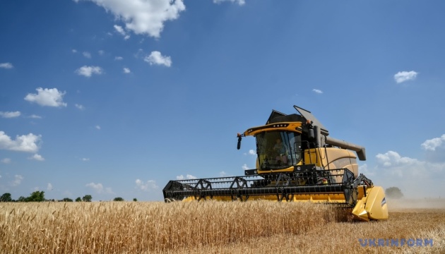 В Україні вже зібрали майже 45 мільйона тонн зерна