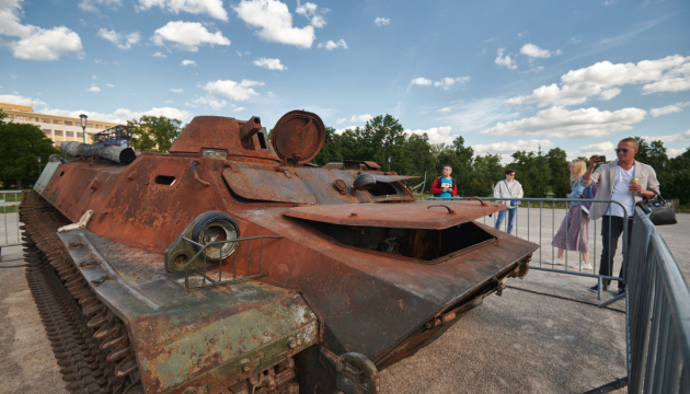 російські танки знову в Празі, але розбиті українськими воїнами - Монастирський