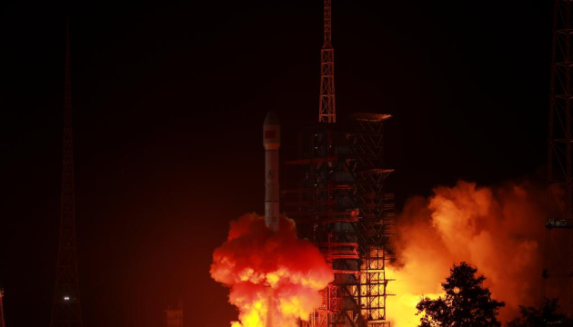 Китай запустив новий ретрансляційний супутник

