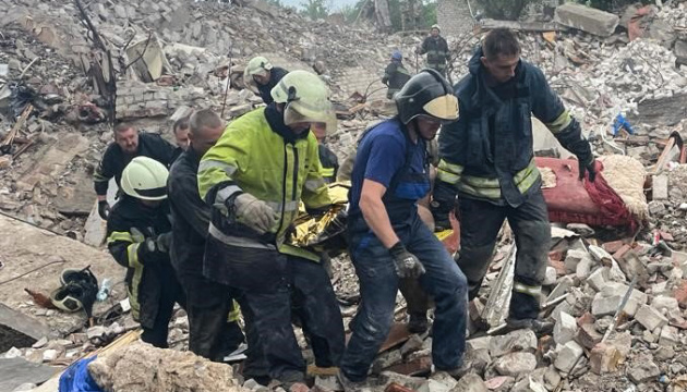 Bodies of 46 victims of Russian strike removed from rubble in Chasiv Yar