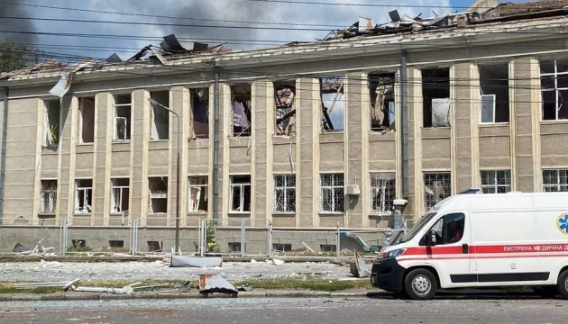 Ракетний удар по Вінниці: 15 людей вважають зниклими безвісти 