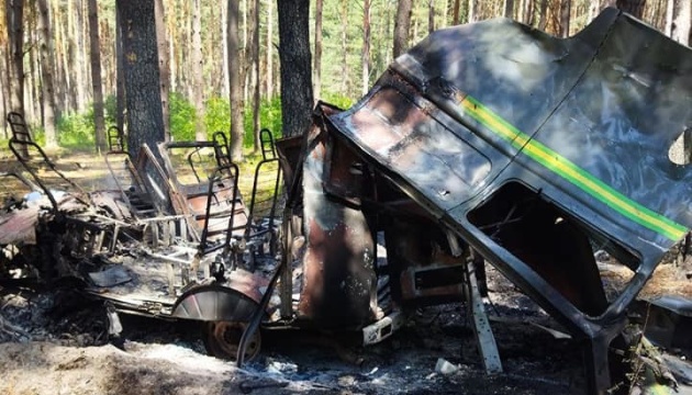 На Житомирщині автівка лісівників наїхала на міну, є загиблі