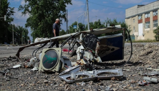 У центрі Сєвєродонецька «несподівано» підірвалося авто із загарбниками