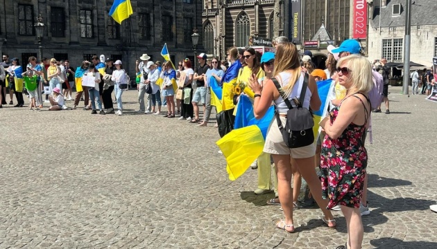 MH17 tragedy anniversary: Rally gathers in Amsterdam center calling to punish Russia for crimes in Ukraine