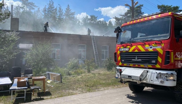 На Харківщині війська рф знищили амбулаторію у звільненому селі