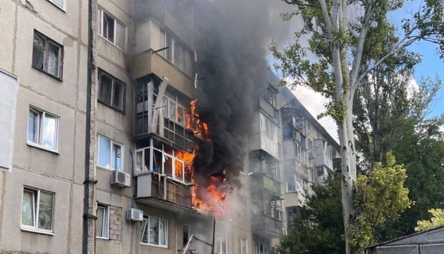 Через ворожий обстріл центру Краматорська постраждали десятеро людей
