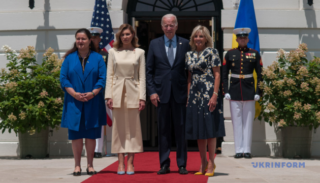 オレーナ宇大統領夫人、米国訪問時にバイデン米大統領夫妻と面会