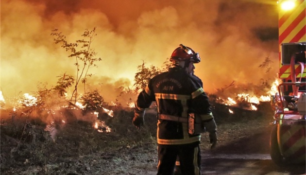 У Франції лісові пожежі знищили вже 27 000 гектарів 