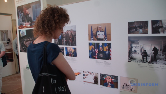 У Гаазі проходить виставка про 100 днів війни в Україні