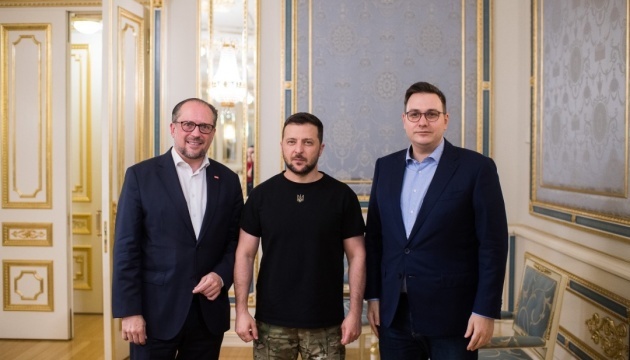 Zełenski spotkał się w Kijowie z ministrami spraw zagranicznych Austrii i Czech

