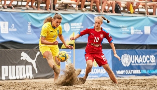 Жіноча збірна України з пляжного футболу посіла третє місце на Мундіаліто-2022