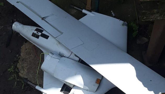 Ukrainische Soldaten schießen russische Drohne Zala ab