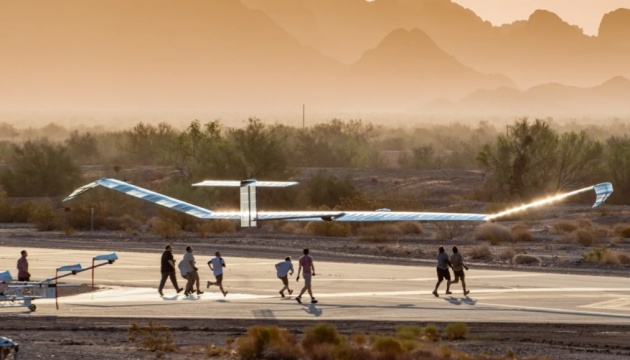 У США безпілотник на сонячних батареях оновив рекорд польоту 