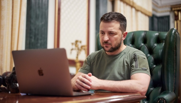 Volodymyr Zelensky propose au parlement de prolonger la loi martiale et la mobilisation générale