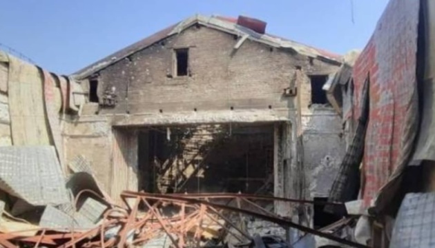 Загарбники спалюють населені пункти, аби закріпитися на Луганщині - Гайдай