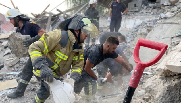 Two bodies recovered from rubble of hotel destroyed in Bakhmut 