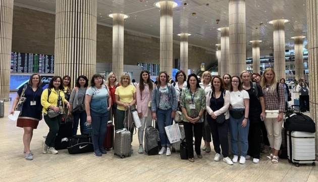 Українські психологи та соціальні працівники прибули на навчання до Ізраїлю