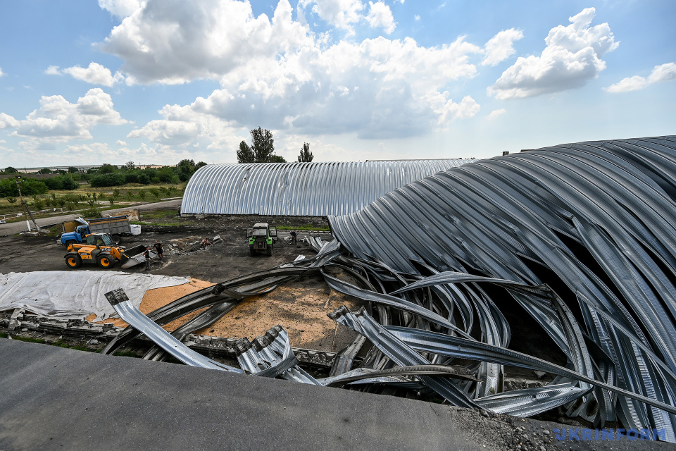 Під Запоріжжям росіяни обстріляли фермерське господарство / Фото: Дмитро Смольєнко. Укрінформ