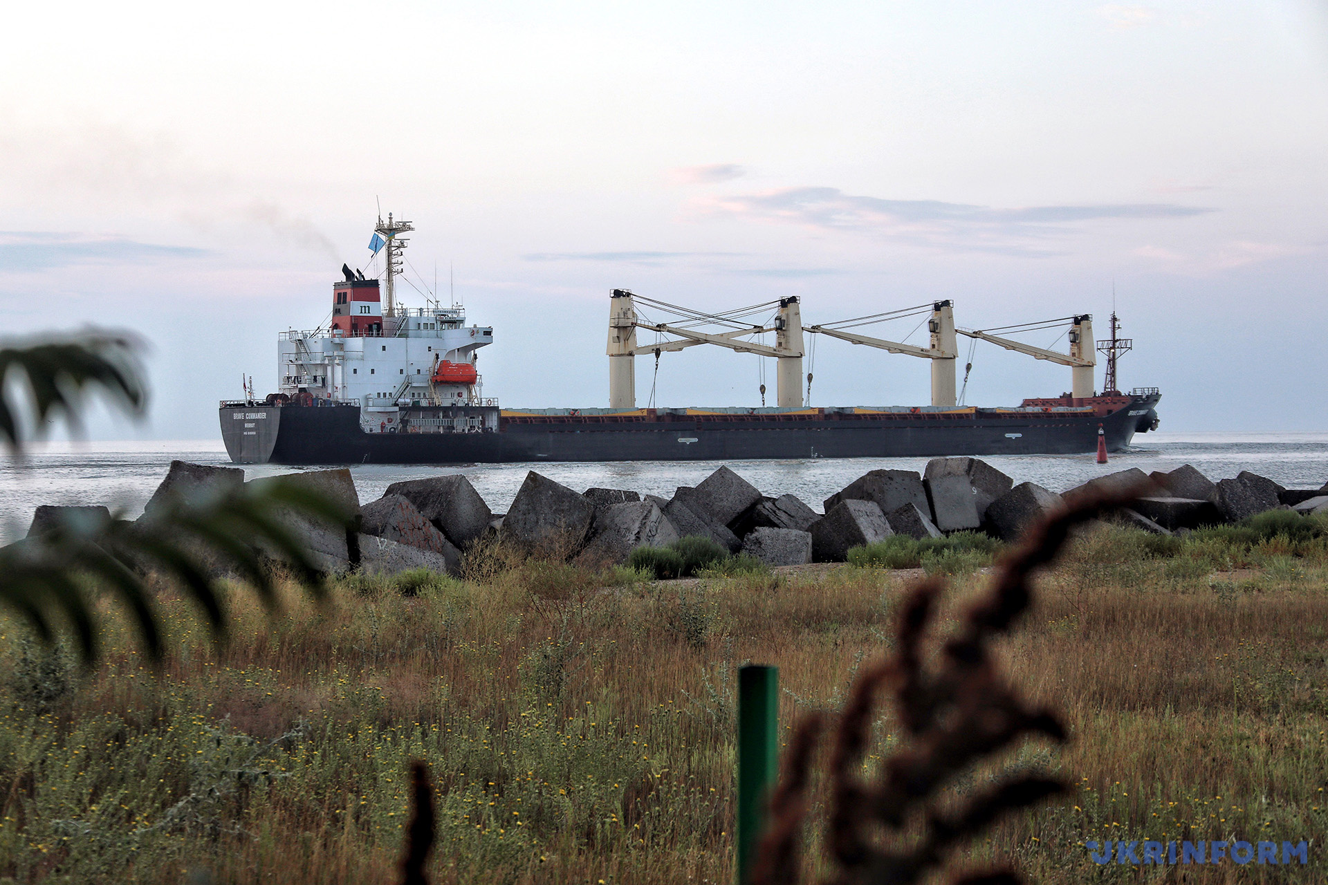 Из одесского порта вышло судно с зерном в Эфиопию / Фото: Нина Ляшонок. Укринформ