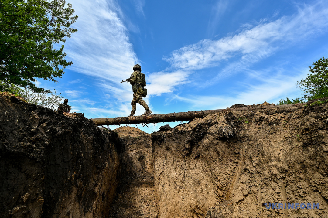 Cómo mantienen posiciones los defensas ucranianos