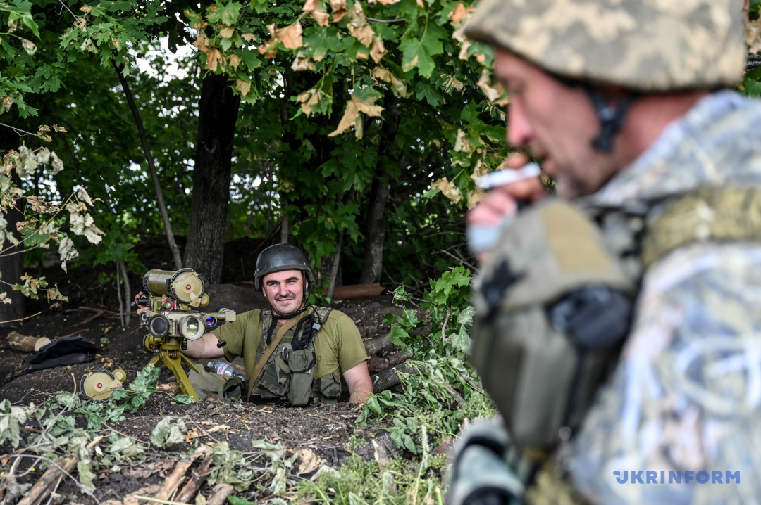 Cómo mantienen posiciones los defensas ucranianos