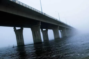 Fuerzas ucranianas atacan los puentes de Antónivka y Kajovka