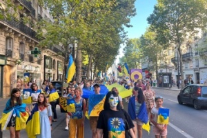У Парижі тривають демонстрації на підтримку України