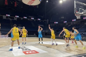 Украина проиграла Словении в товарищеском матче по баскетболу