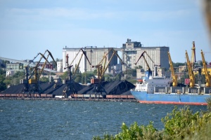 El enemigo ataca la infraestructura portuaria de Mykoláiv con lanzacohetes Uragan